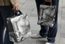 Viejito de 80 caliente: Arrestan al ex CEO de Abercrombie & Fitch por cargos de prostitución y explotación sexual