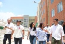 En Barranquilla, cada vez más familias cumplen el sueño de tener casa propia: alcalde Char