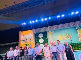 Las matronas tienen un papel protagónico en la oferta comercial de la feria