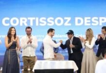 Desde Barranquilla invertiremos 40.000 millones de pesos para contribuir a la transformación de nuestro aeropuerto: alcalde Char